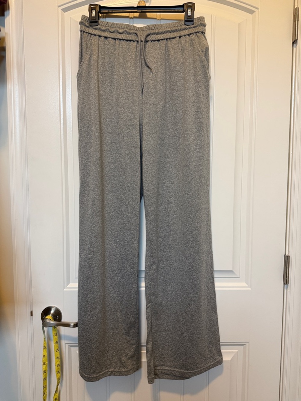 Halara High Waisted Drawstring Wide Leg Pants M Regular NEW - Picture 4 of 8